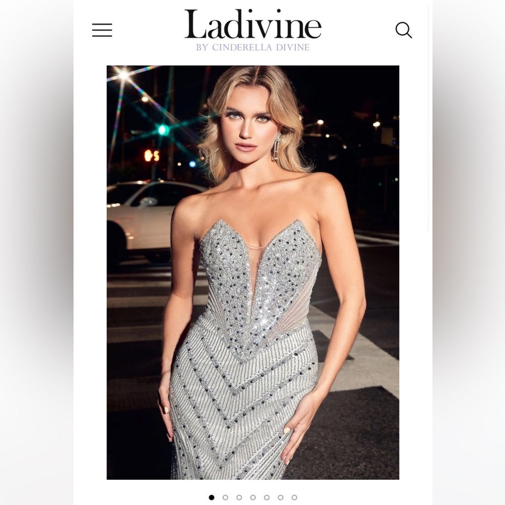 Cinderella Divine CD0216 Ladivine STRAPLESS FITTED BEADED GOWN - Picture 7 of 9